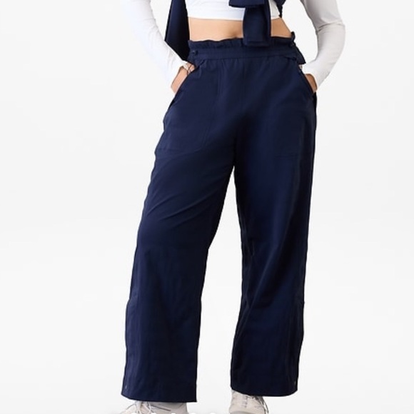 Athleta Trekkie High Rise Parachute Pant (S/533487-06) in Navy Size 10 Tall EUC - Picture 1 of 11